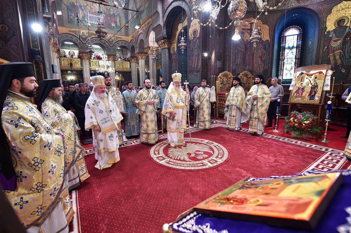 Praznic al bucuriei şi iubirii smerite la Patriarhie 113826
