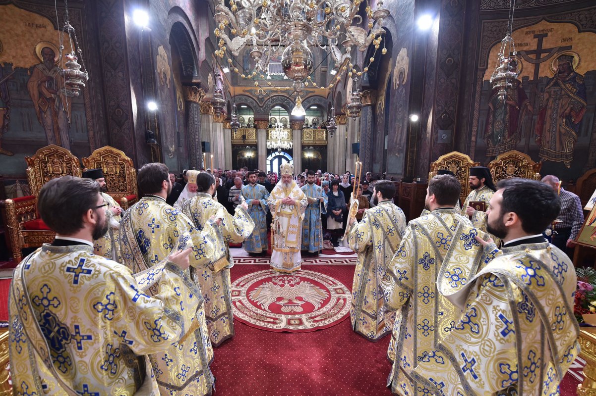 Praznic al bucuriei şi iubirii smerite la Patriarhie 113828