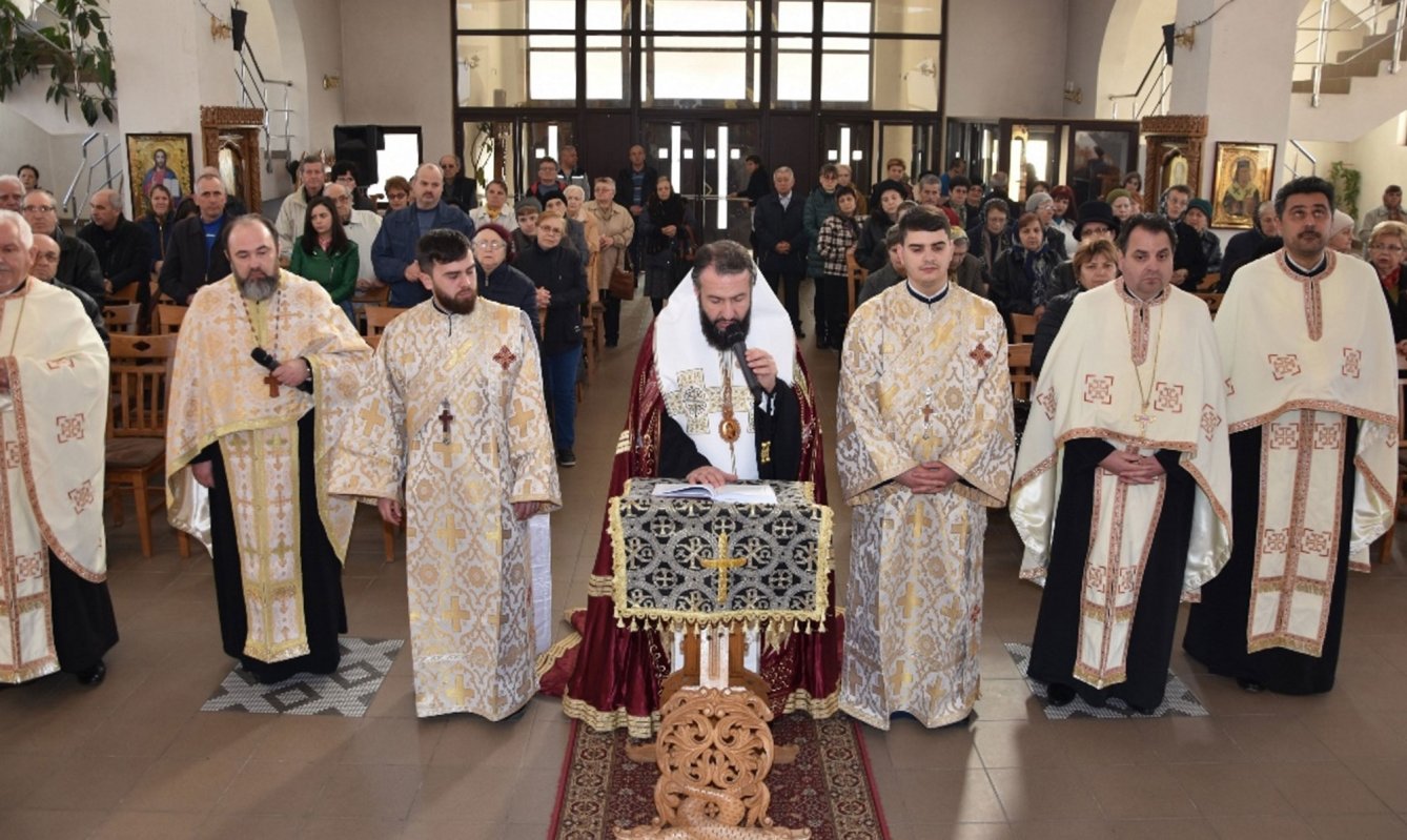 Binecuvântare arhierească la Căminul pentru persoane vârstnice din Reșița 113801