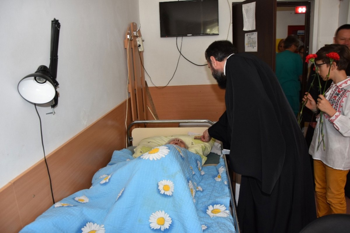 Binecuvântare arhierească la Căminul pentru persoane vârstnice din Reșița 113804