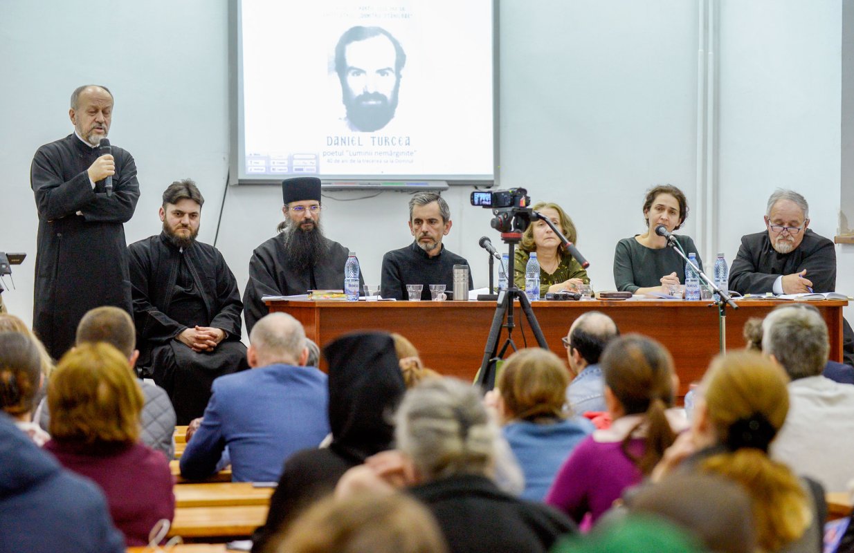 Conferință la Facultatea „Justinian Patriarhul” 113593