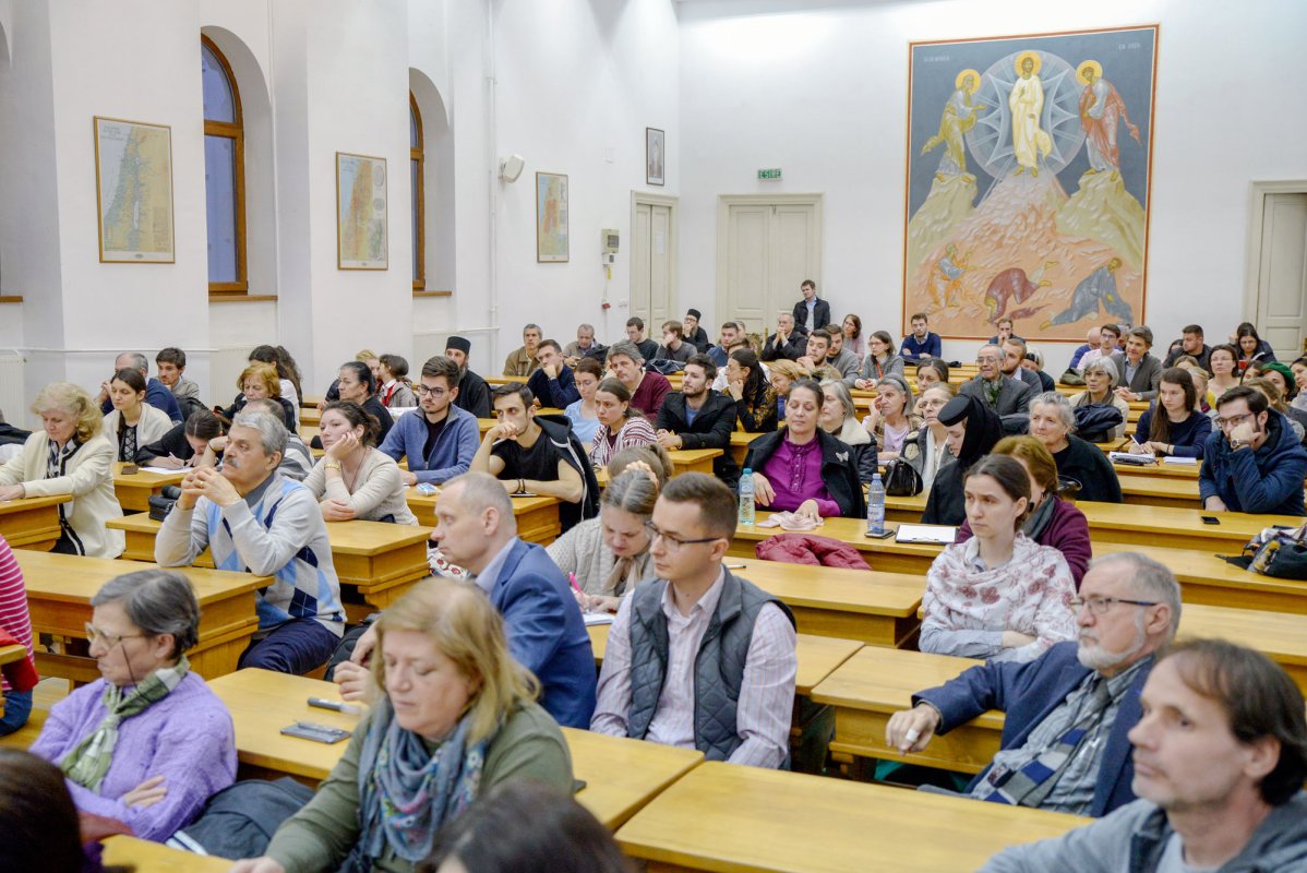 Conferință la Facultatea „Justinian Patriarhul” 113596