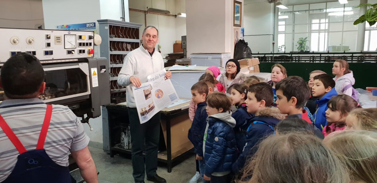 Elevii sibieni în vizită la Tipografia „Șaguniana” 113550