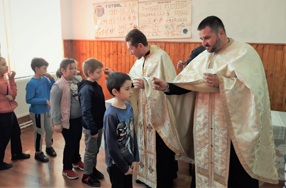 Maslu la Școala Gimnazială din Dobra, Hunedoara 113549