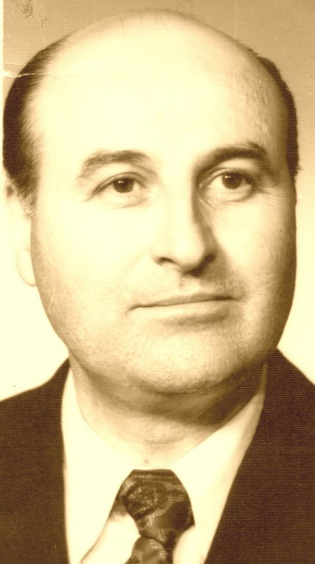 Părintele Mihai Plătică, profesor blând  şi diriginte ocrotitor 113741