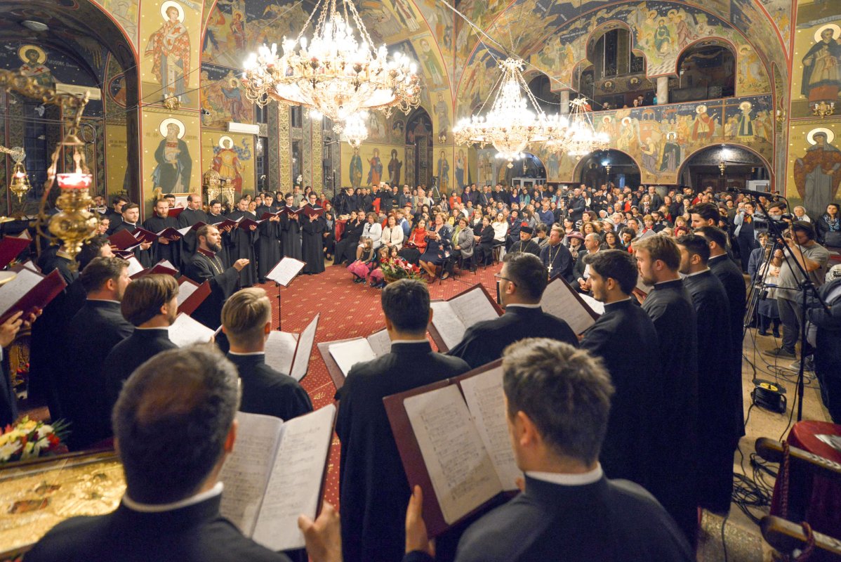 Concert caritabil Tronos la Parohia Parcul Călăraşi 113454