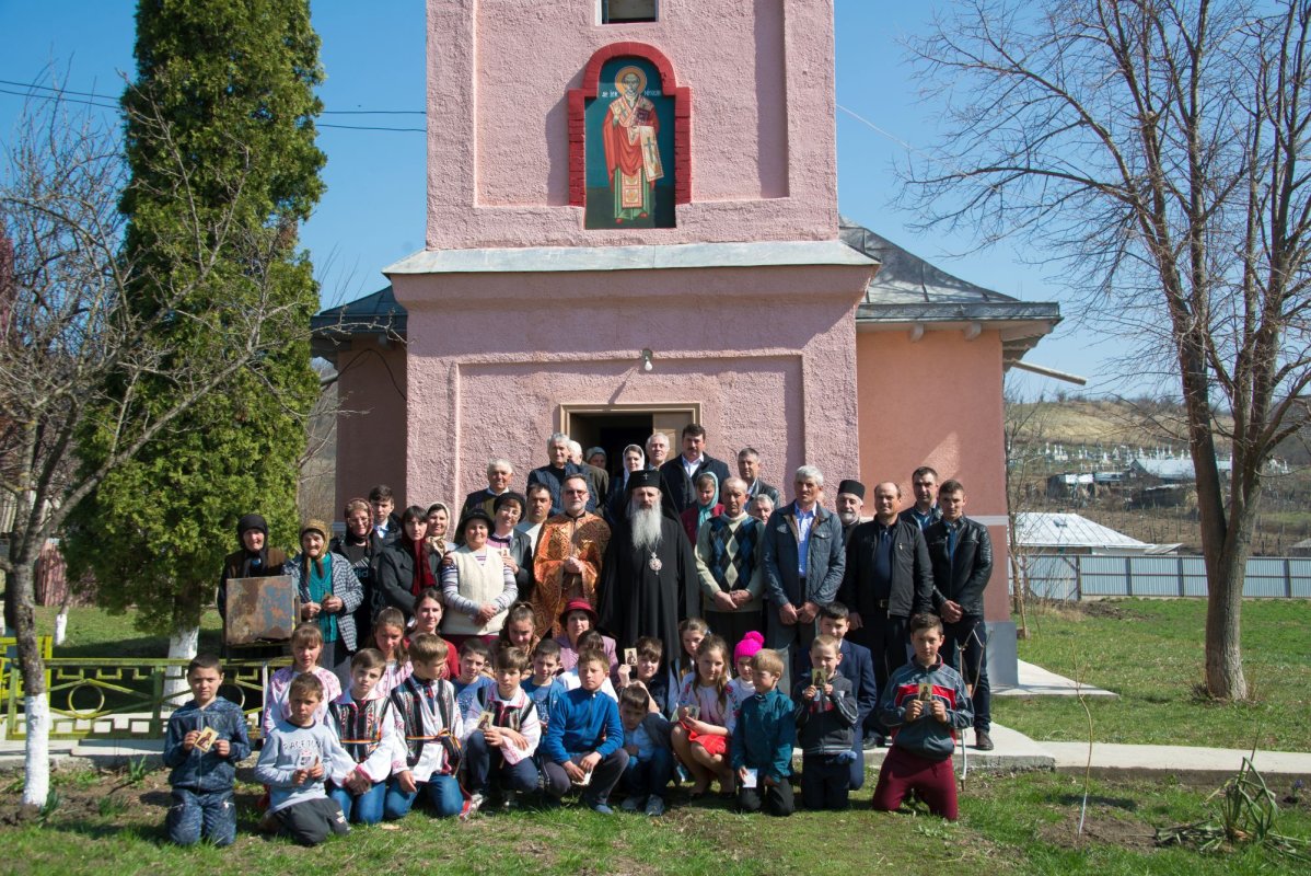 „Omul îşi răstigneşte inima când îi iartă pe vrăjmaşi” 113427