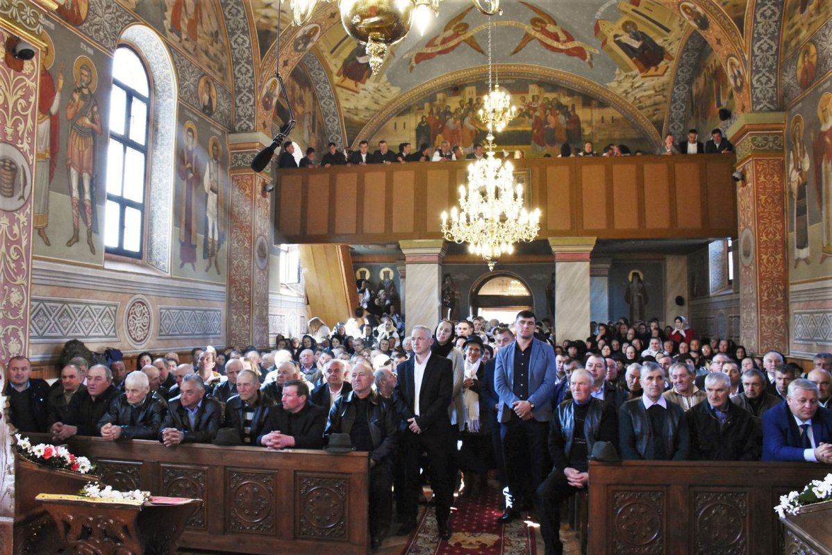 Slujiri arhierești în Duminica a treia din Postul Mare 113407