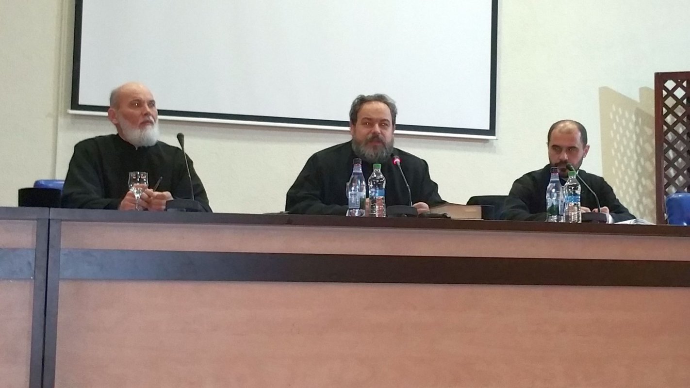 Conferinţa „Mulţumesc lui Dumnezeu pentru toate!” la Piatra Neamţ 113292