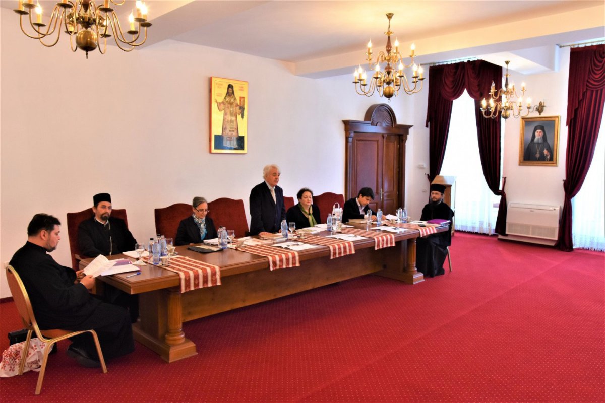 Mitropolitul Bartolomeu Anania, comemorat la Râmnicu Vâlcea 113351