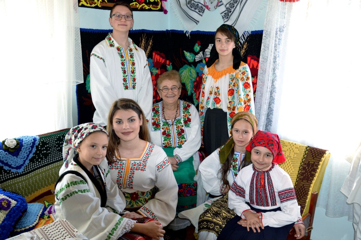 Şezătoarea din casa Zamfirei 113301