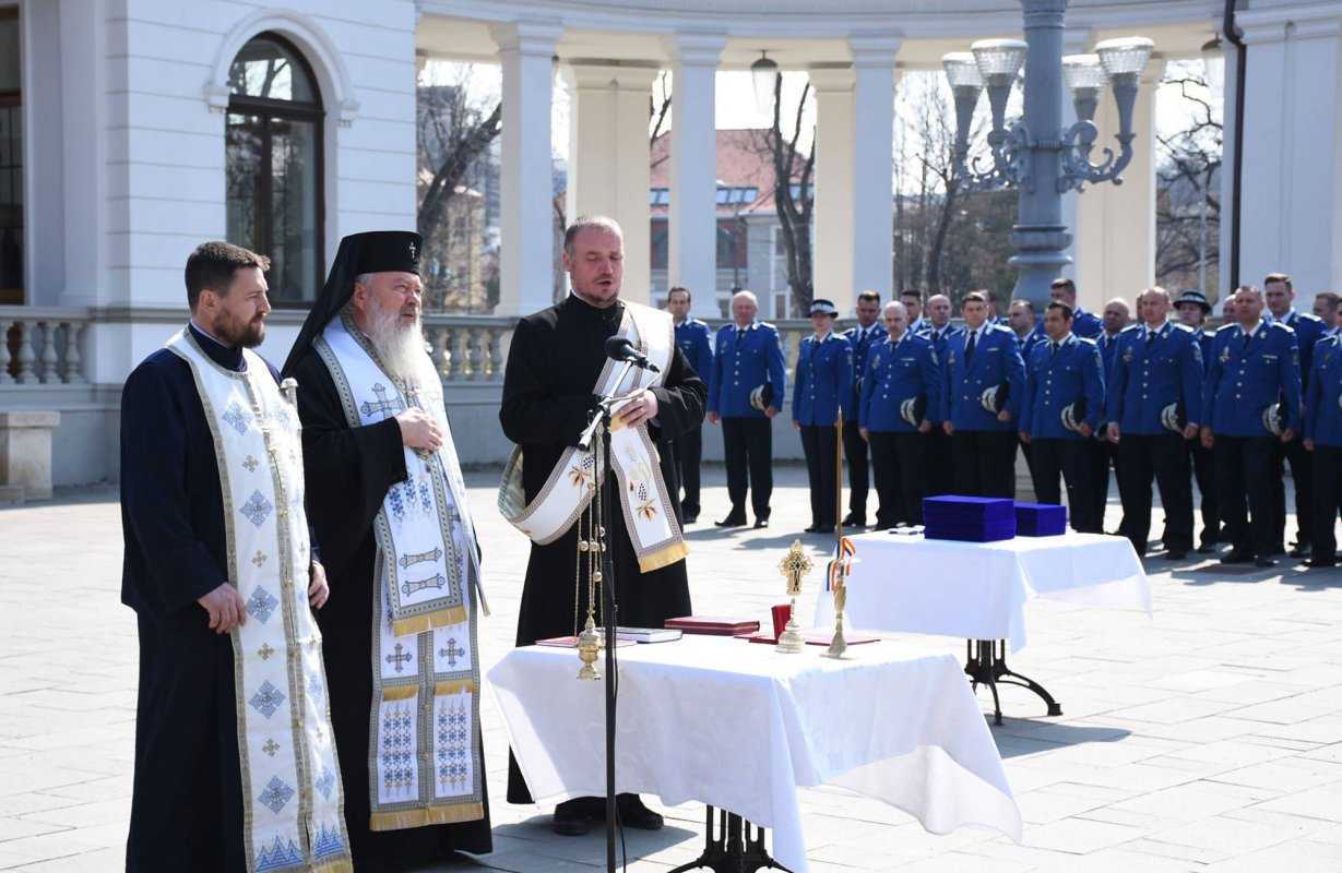 Binecuvântări şi festivităţi de Ziua Jandarmeriei Române 113194