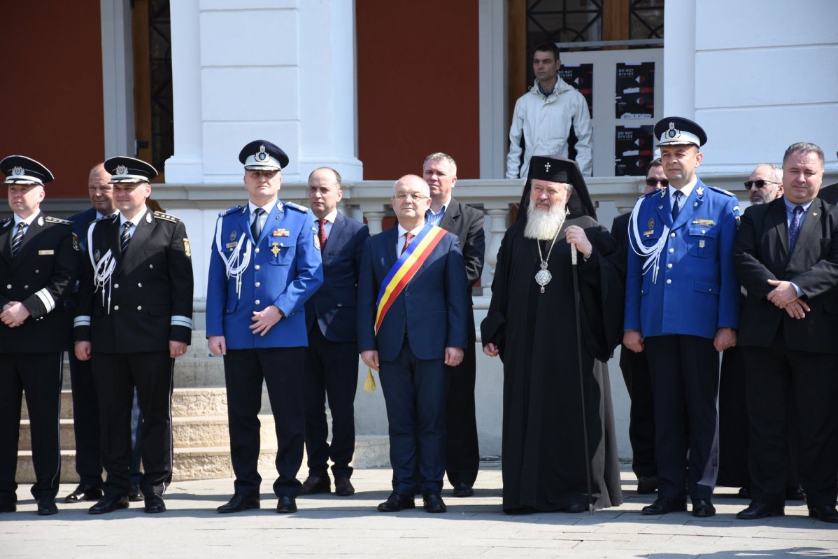 Binecuvântări şi festivităţi de Ziua Jandarmeriei Române 113195