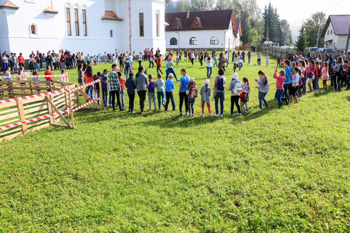 La Bilbor, Biserica uneşte comunitatea 113164