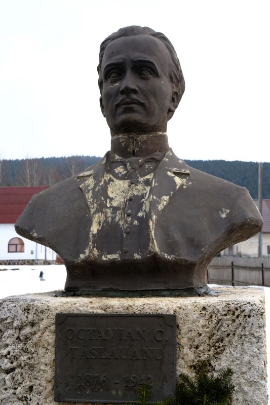 La Bilbor, Biserica uneşte comunitatea 113168