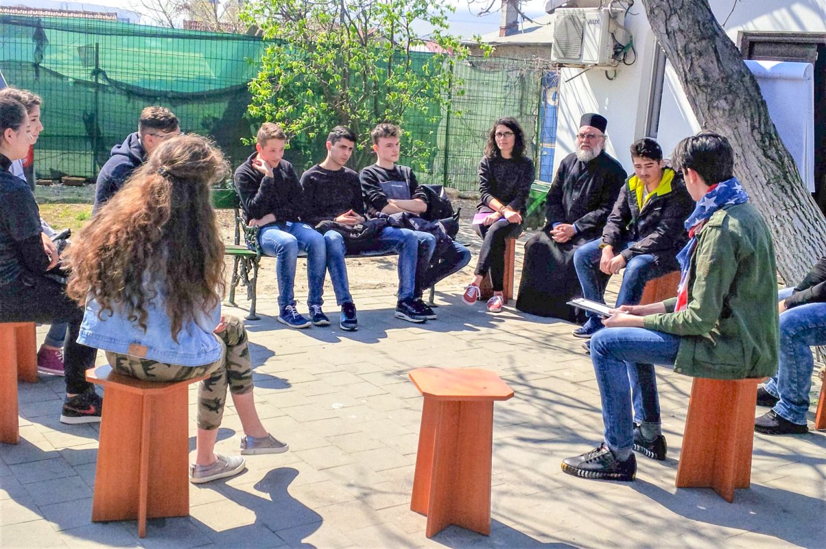 Activităţi catehetice şi filantropice în Parohia Brânduşa 113132