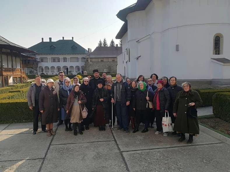 Seniorii Parohiei Lazaret, pe meleaguri băcăuane 113037