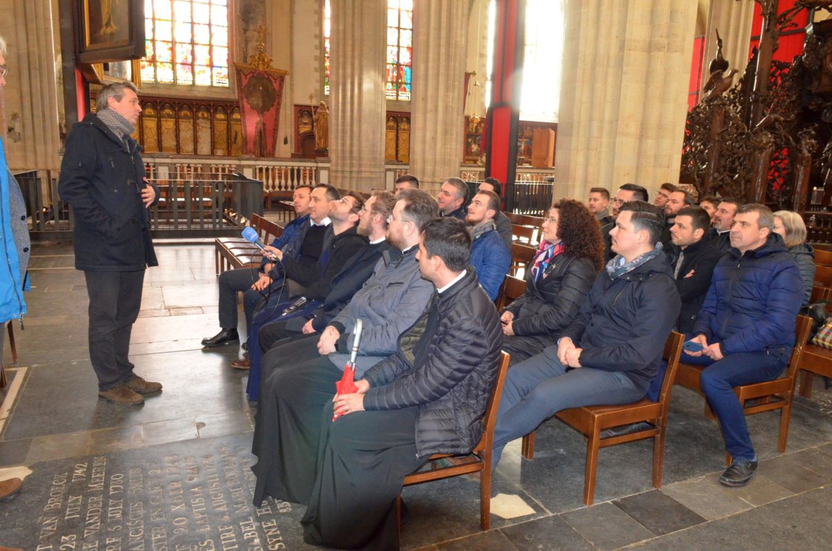 Cine zice Anvers spune artă flamandă și comerț 113101