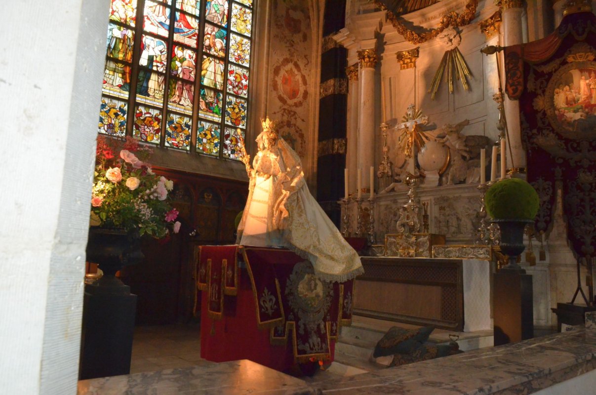 Cine zice Anvers spune artă flamandă și comerț 113107