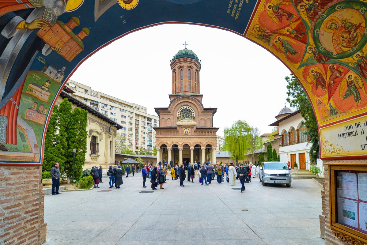Binecuvântare la o lavră monahală de tradiție din Capitală 112987