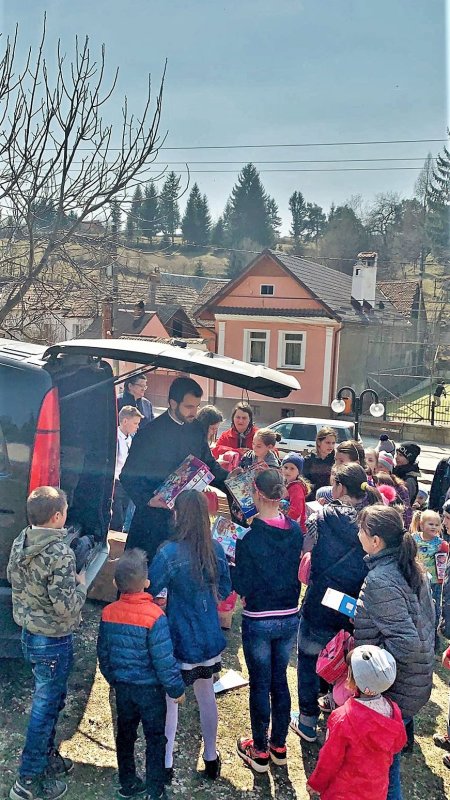 O nouă campanie filantropică, la Biserica „Sfinții Trei Ierarhi” din Brașov 113021