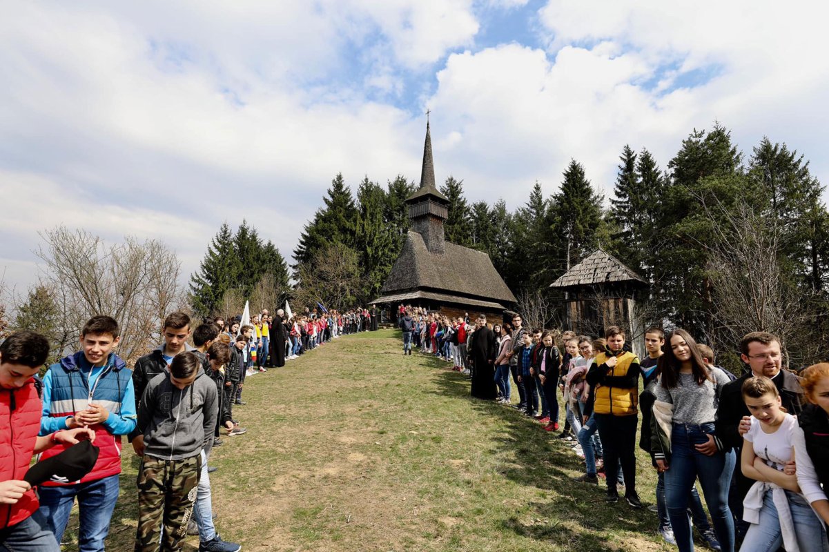 Reuniunea tinerilor ortodocși sigheteni la Muzeul Satului din Sighetul Marmației 113016