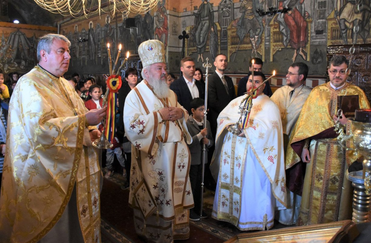 Slujire arhierească în comunitatea de rromi din Parohia Turda-Fabrici 113012