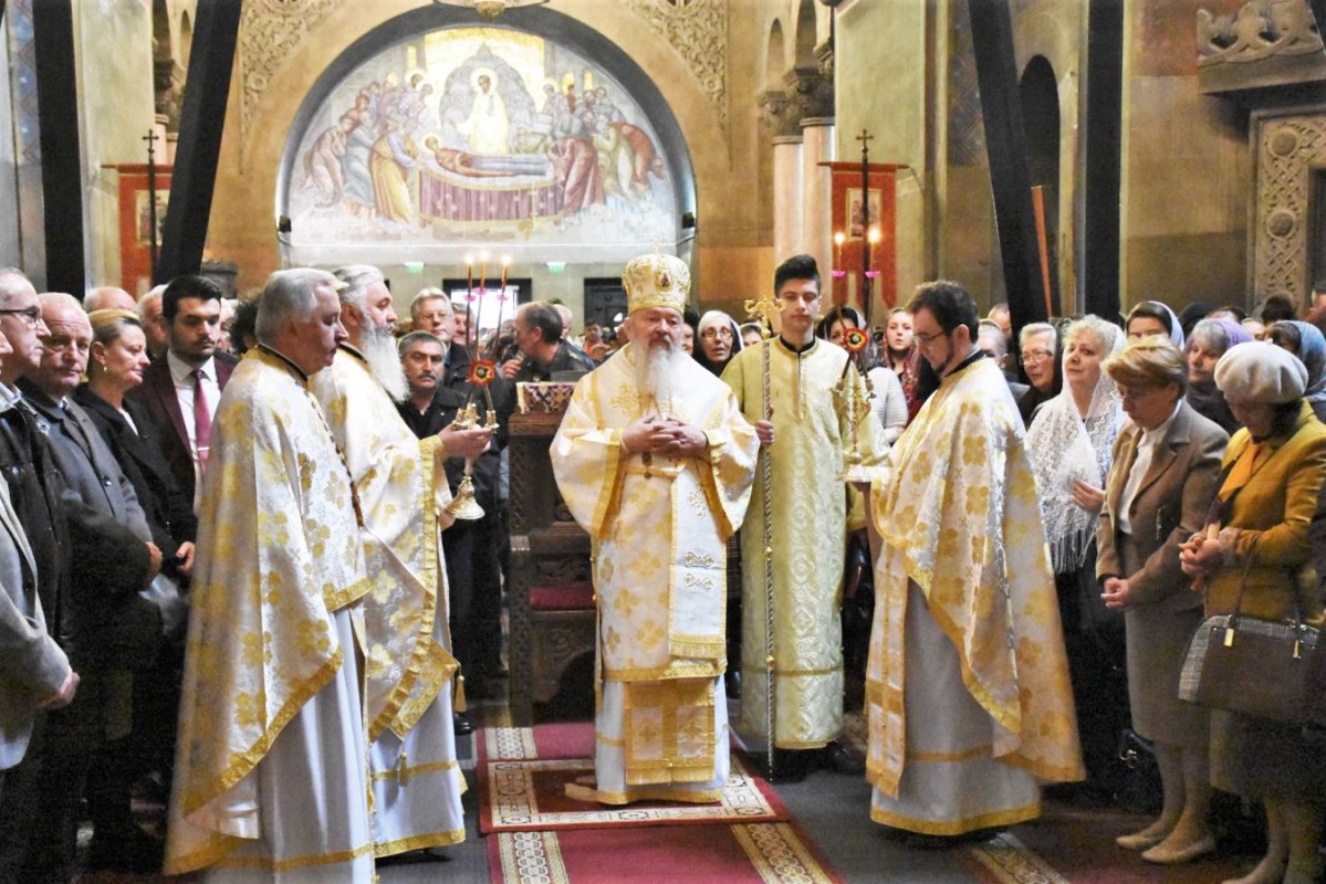 Slujiri arhierești în Duminica a patra din Postul Sfintelor Paști 112929