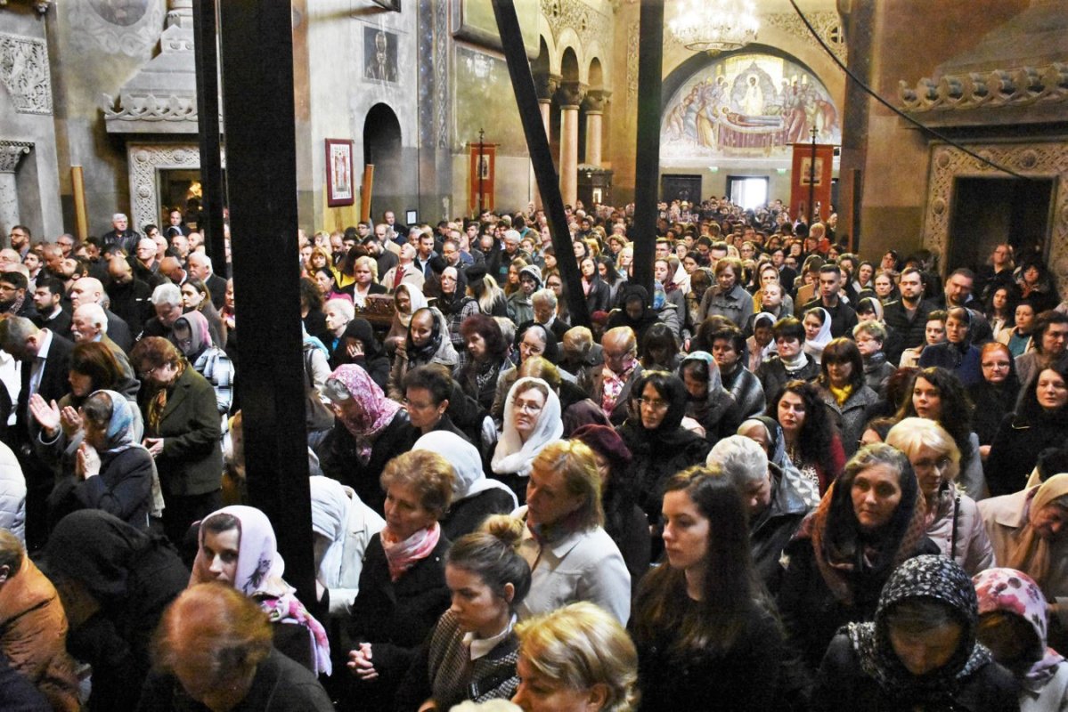 Slujiri arhierești în Duminica a patra din Postul Sfintelor Paști 112930