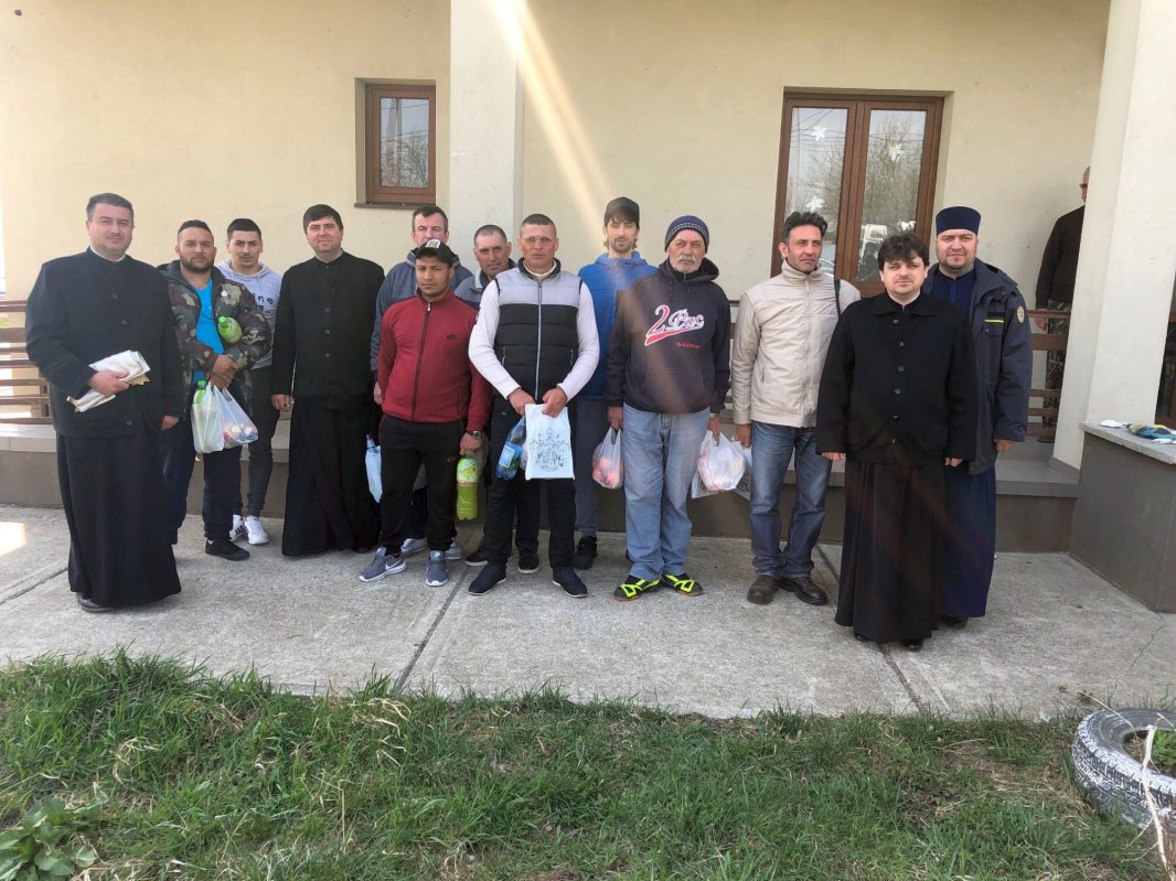 „În temniţă am fost şi aţi venit la Mine!”, în Parohia Scărişoara 112817