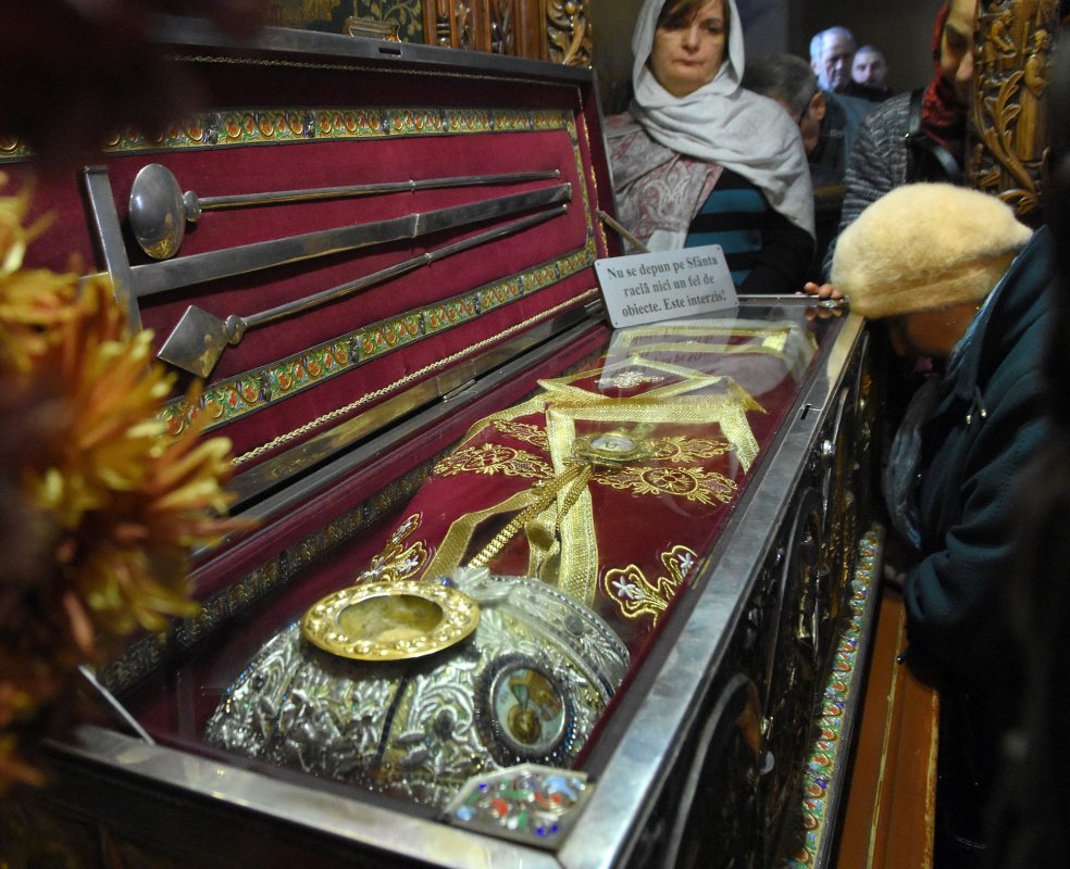 Predanii despre un sfânt în fapte și cuvinte 112741