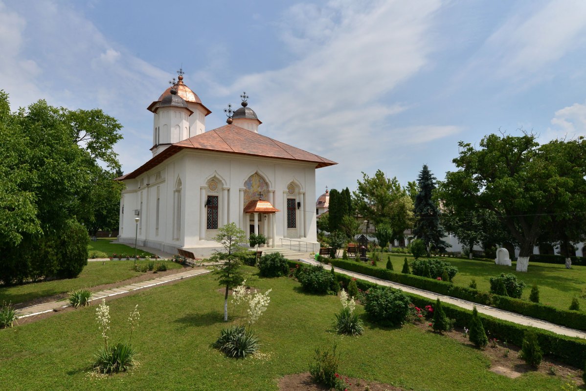 Predanii despre un sfânt în fapte și cuvinte 112743