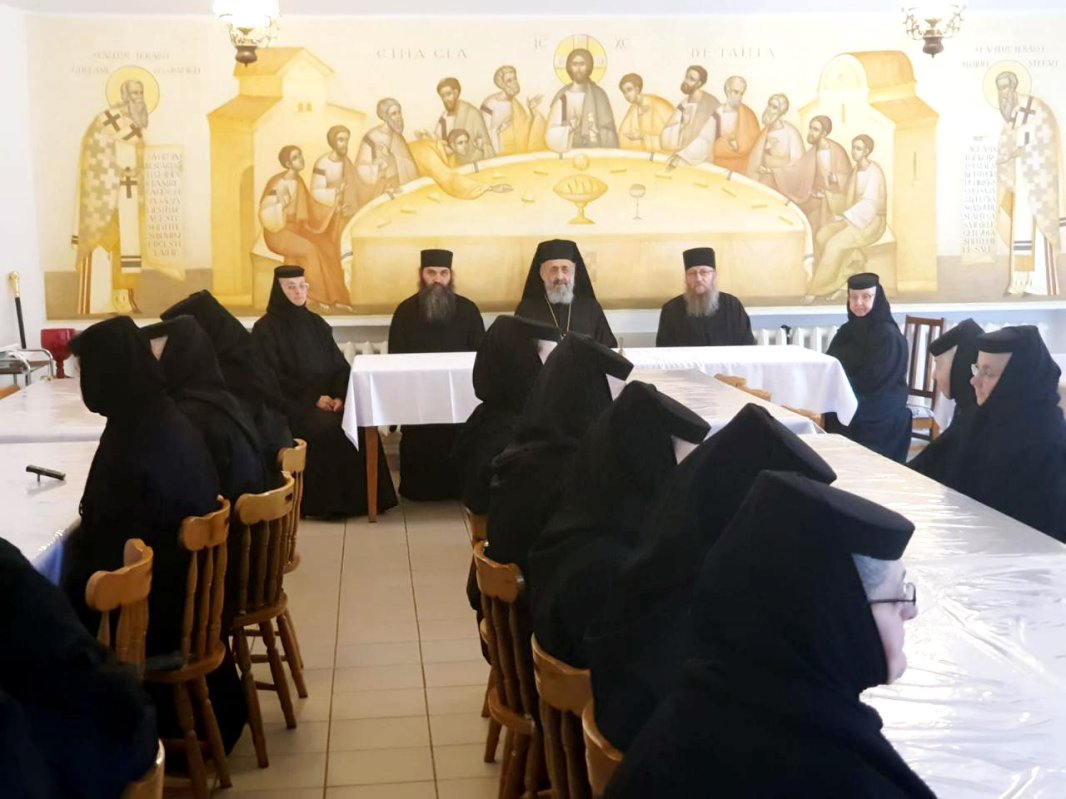 Sinaxa monahală a obștii mănăstirii de la Râmeț, Alba 112785