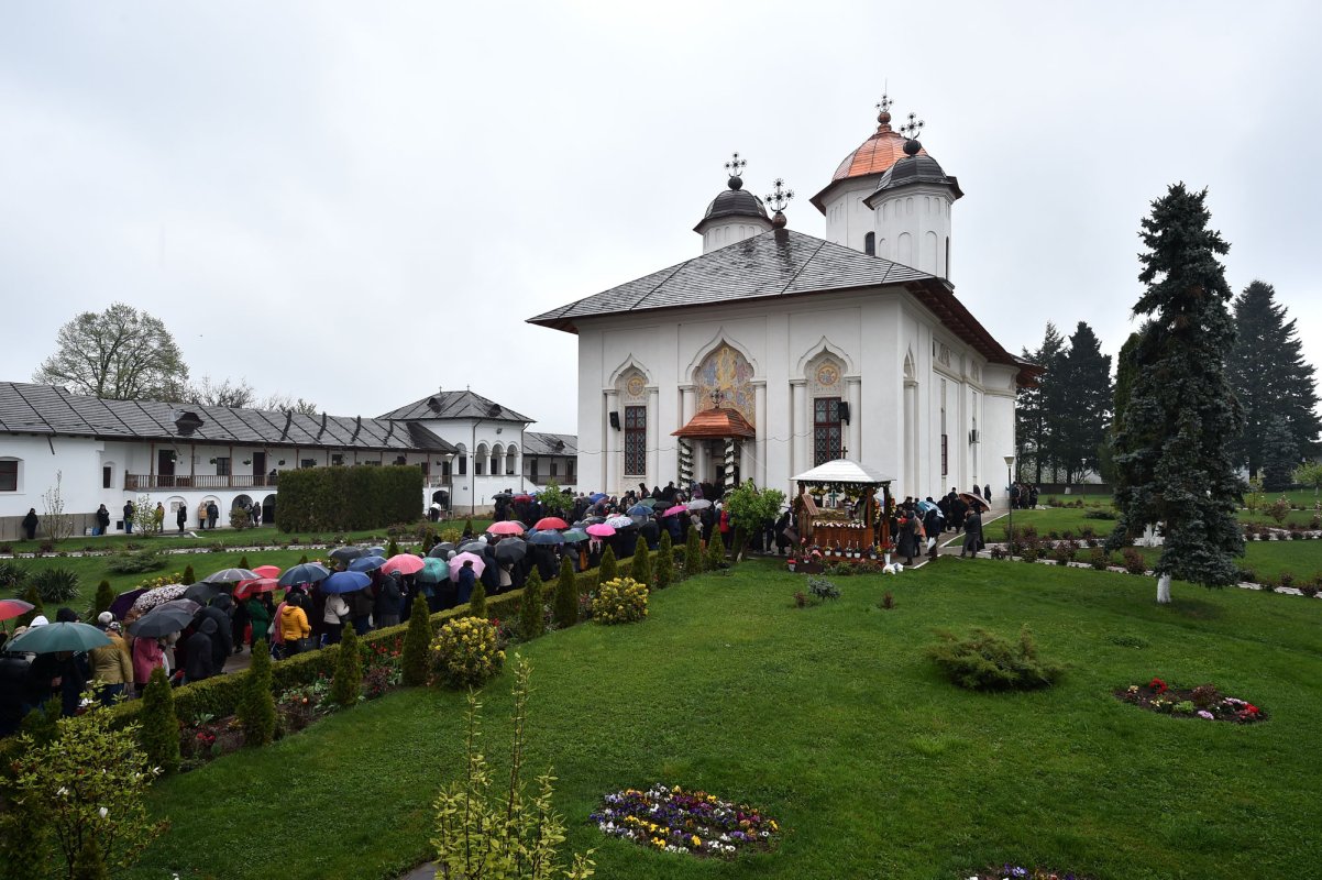 Fidelitate în cinstire față de Sfântul Calinic de la Cernica 112684