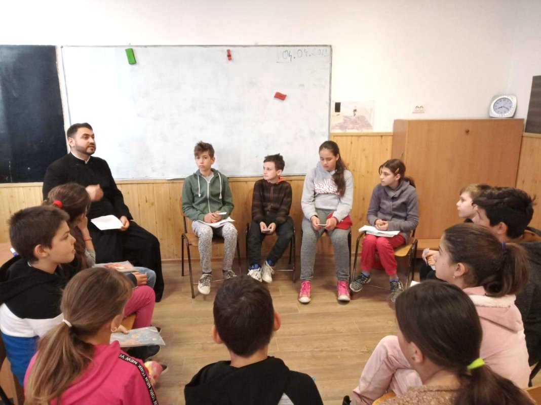 Parteneriat Şcoală-Biserică 112722