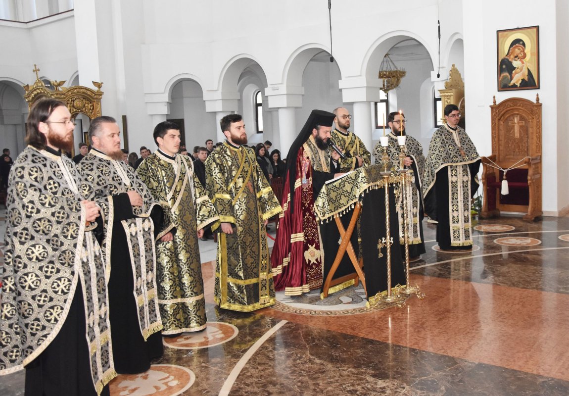 Slujba Deniei cu Canonul cel Mare al Sfântului Andrei Criteanul 112703