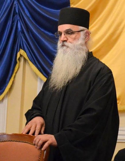 Să trăim credința prin chiar faptele ei! 112594