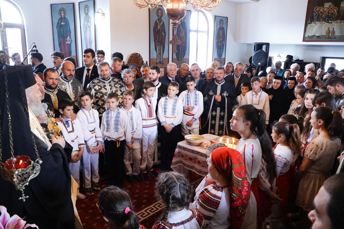 Vizită misionară în satul gălățean Ciureştii Noi 112602