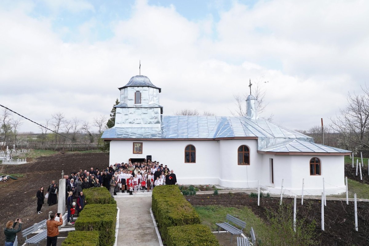 Vizită misionară în satul gălățean Ciureştii Noi 112603