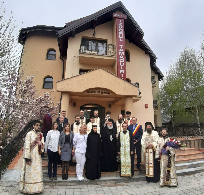 Centrul rezidenţial „Izvorul Tămăduirii” din Bacău, sfinţit de IPS Ioachim 112530
