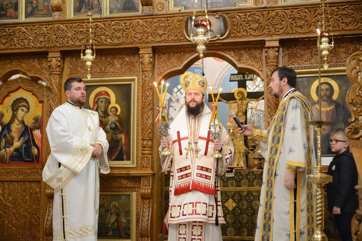 „Când se împuţinează dragostea de Dumnezeu, suntem predispuşi spre orice păcat” 112458