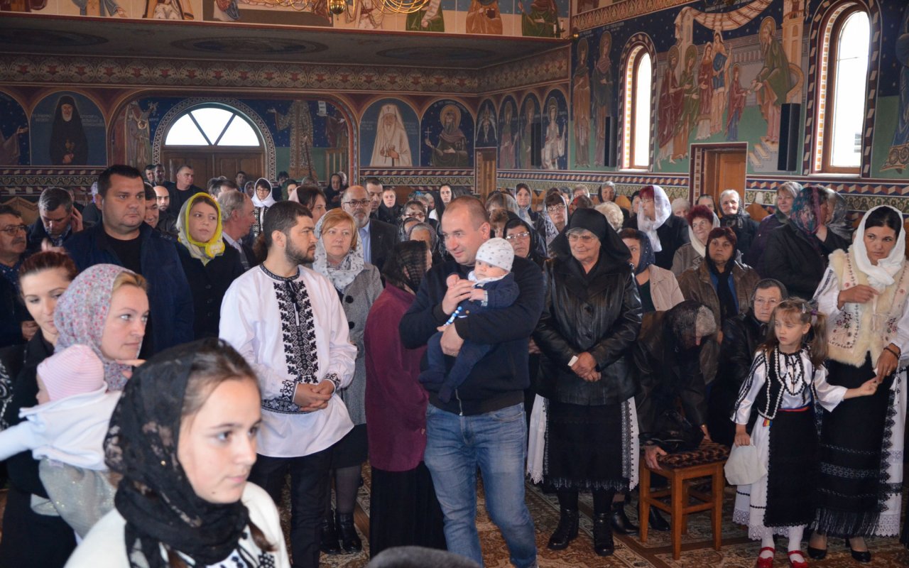 Slujiri arhierești în Duminica a cincea din Postul Mare 112509