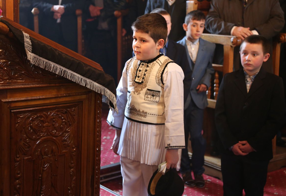 Slujiri arhierești în Duminica a cincea din Postul Mare 112513