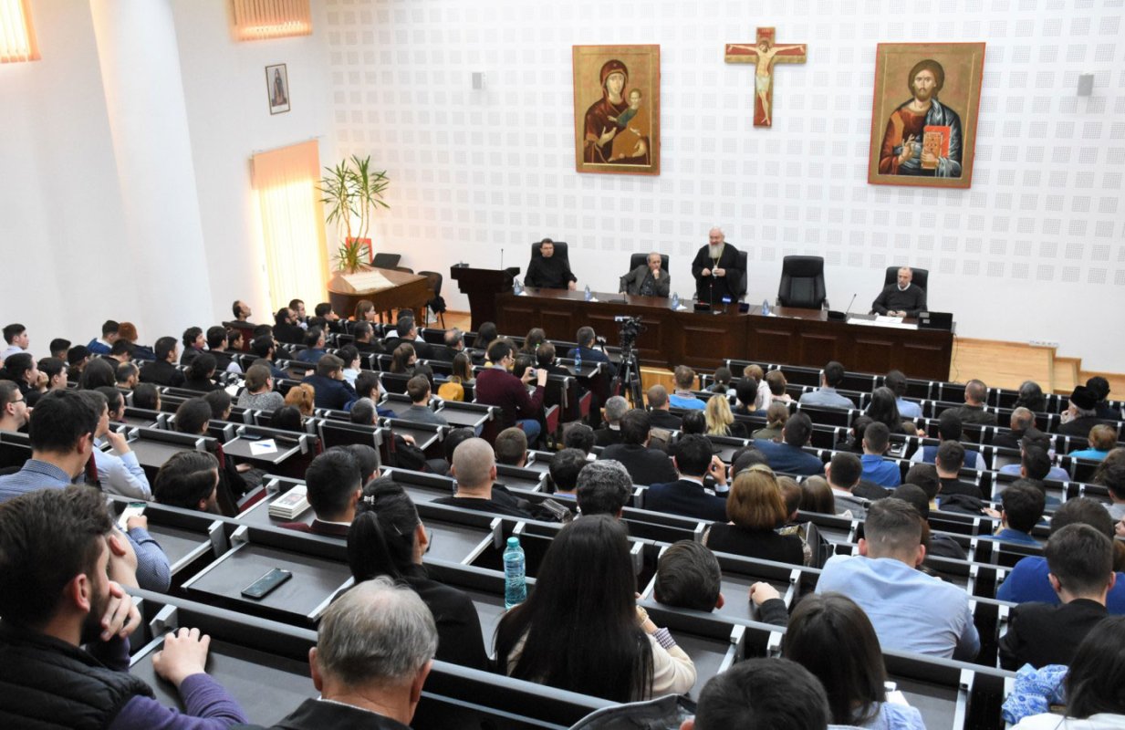 Audiţia spectacolului-document despre mișcarea „Rugul Aprins”, la Cluj-Napoca 112422