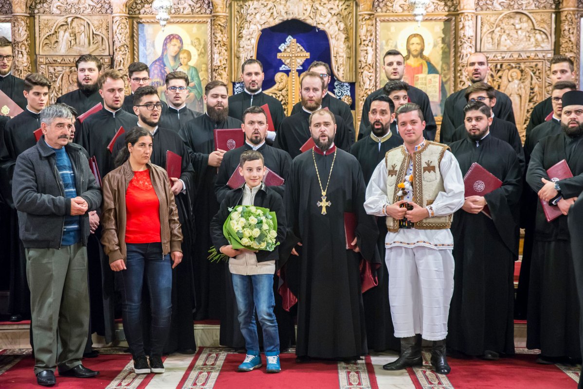 Concertul caritabil „Pași spre lumina Învierii” 112302