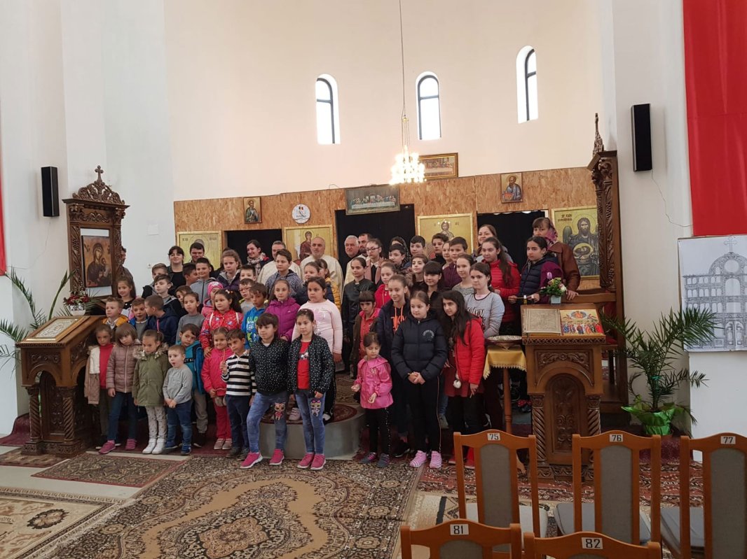 Program duhovnicesc cu copii beneficiari ai Centrului de zi „Patriarh Miron Cristea” din Făget, județul Timiș 112340