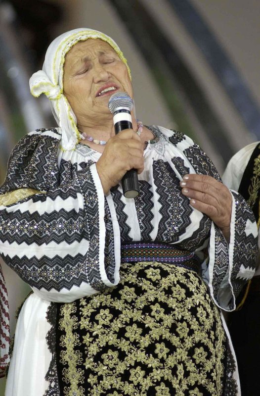 Tezaure umane în păstrarea tradițiilor culturale 112226