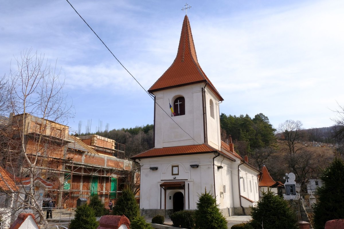 Continua „împământenire” a Parohiei Valea Mare 112363