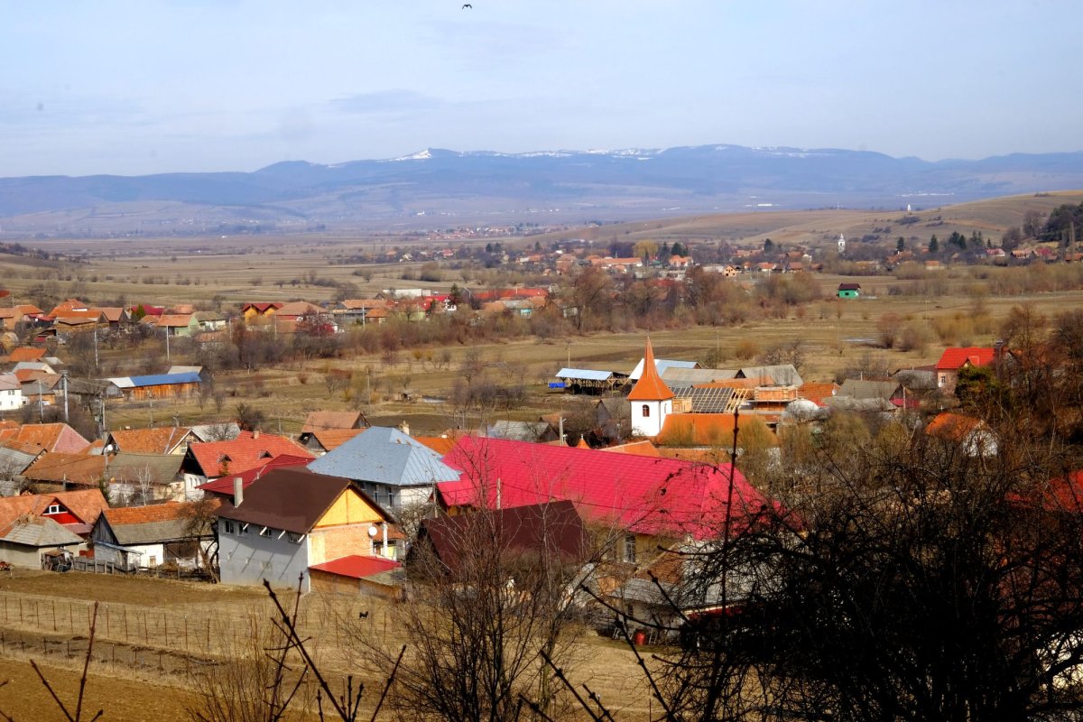 Continua „împământenire” a Parohiei Valea Mare 112365