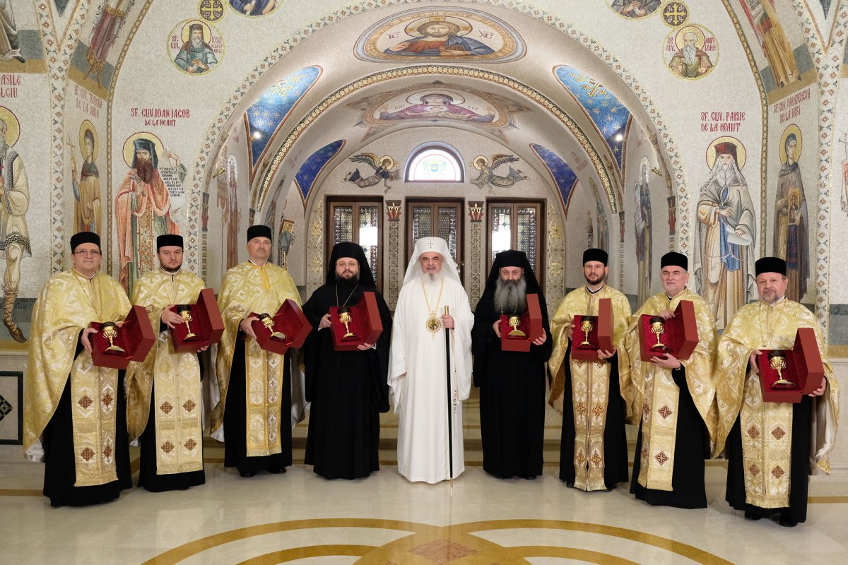 Daruri pentru paraclisele patriarhale din Capitală 112084